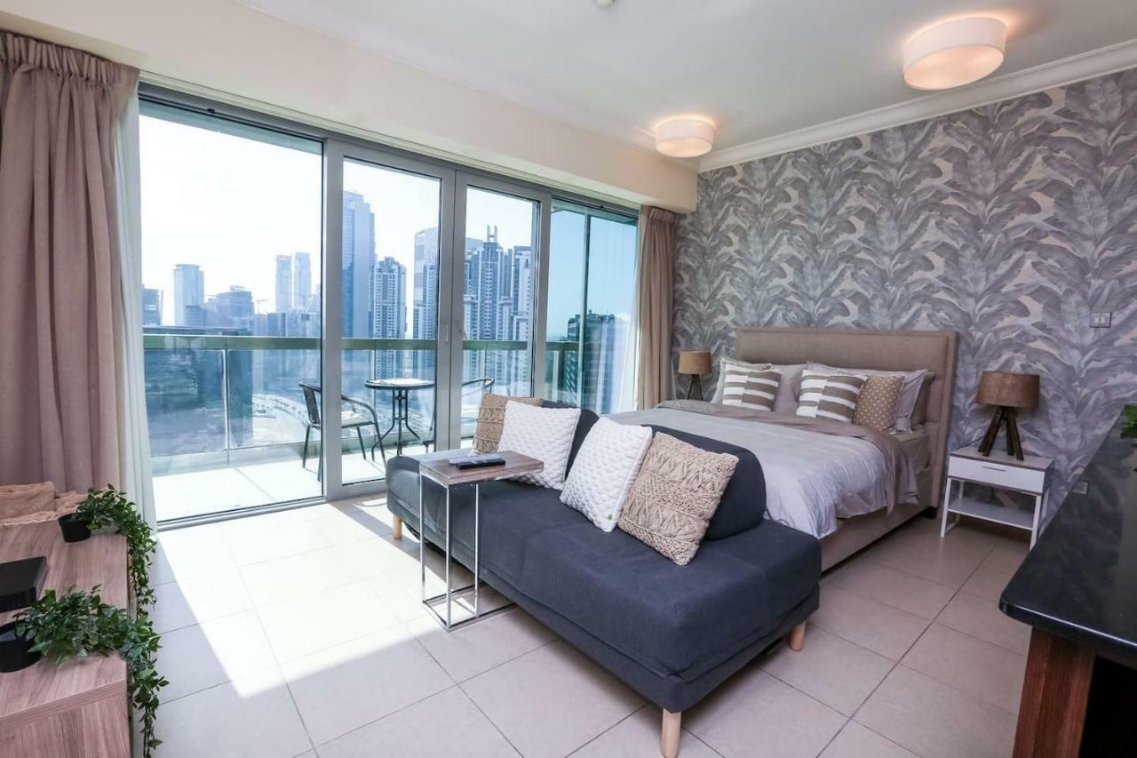 Appartamento Prime Retreats - Downtown Dubai Esterno foto