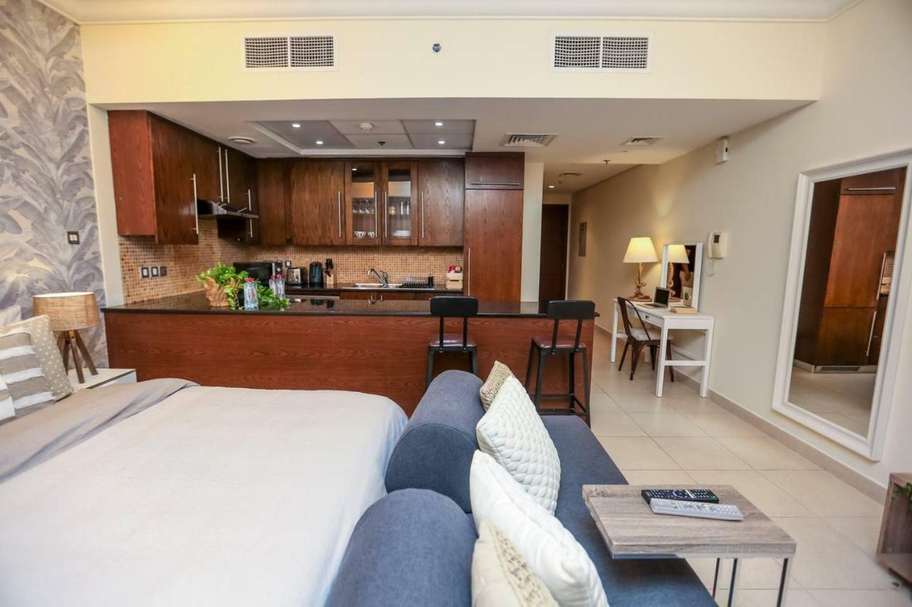 Appartamento Prime Retreats - Downtown Dubai Esterno foto