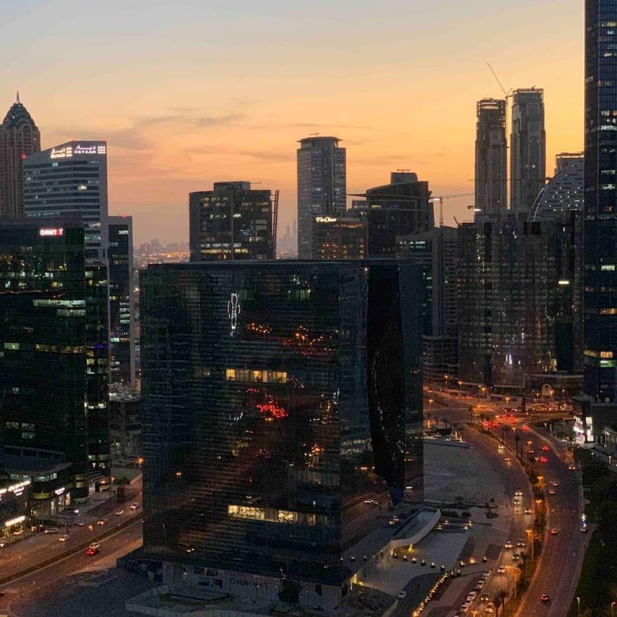 Appartamento Prime Retreats - Downtown Dubai Esterno foto